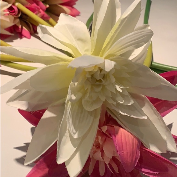 Pier 1 flowers two white 7 pink tall good quality - Picture 3 of 4